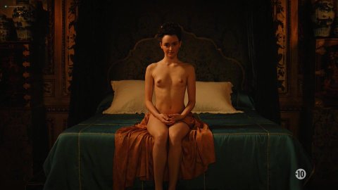 Victoire Dauxerre, Maddison Jaizani - Nude Boobs in Versailles (2018)
