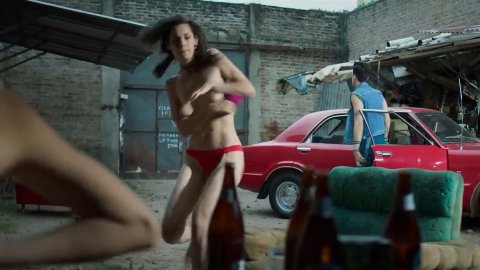 Yesica Glikman, Tamara Ayelen Arias - Nude Boobs in Apache: La vida de Carlos Tevez s01e04 (2019)