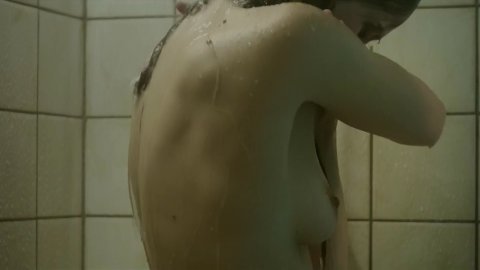 Danica Curcic - Nude Boobs in Oasen (2013)