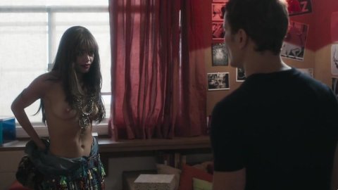 Sophie Charlotte - Nude Boobs in Os Dias Eram Assim s01e01 (2017)