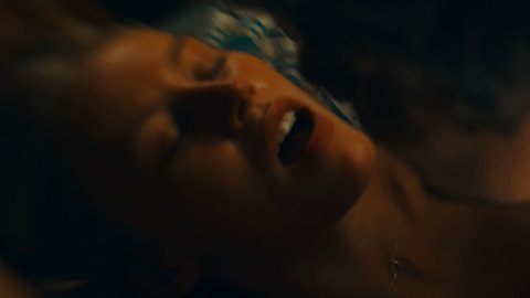 Danika Yarosh - Nude Boobs in The Purge s02e03 (2019)