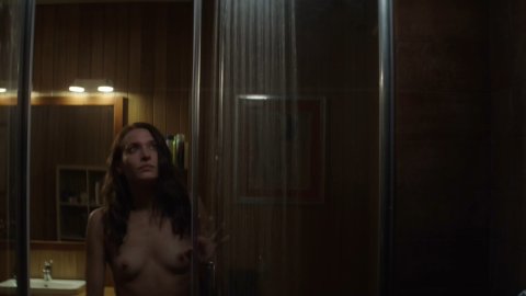 Josefin Asplund - Nude Boobs in Sanctuary s01e03e06 (2019)