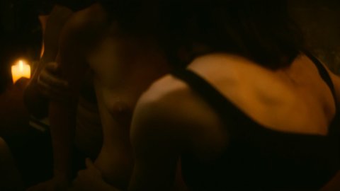 Samantha Soule, Ellen Page - Nude Boobs in Tales of the City s01e02 (2019)