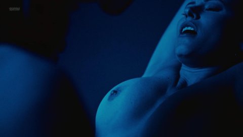 Louise Clos, Raquel Rocha - Nude Boobs in The Mechanism s01e02 (2018)