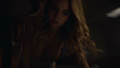 Sydney Sweeney - Nude Boobs in Euphoria s01e06 (2019)