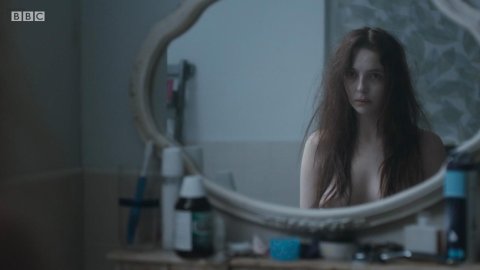 Jodie Comer - Nude Boobs in Thirteen s01e01 (2016)