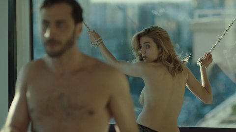 Maria Zamarbide - Nude Boobs in Estocolmo s01e01 (2016)