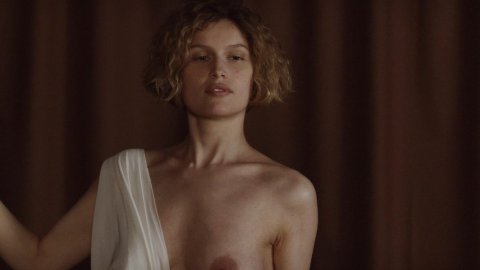 Laetitia Casta - Nude Boobs in The Maiden and the Wolves (2007)