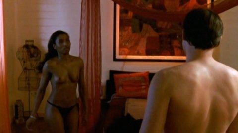 Sara Martins - Nude Boobs in Les secrets du volcan s01e03 (2006)