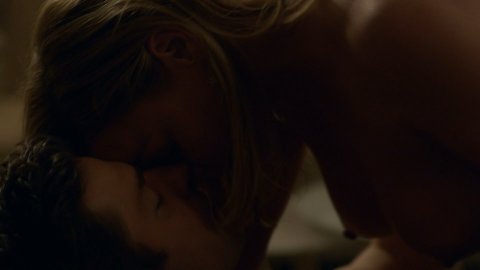 Abbie Cornish - Nude Boobs in Tom Clancy's Jack Ryan s01e04 (2018)