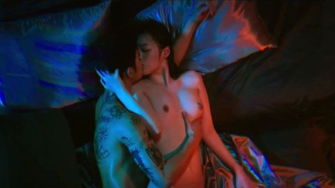 Sulli - Nude Boobs in Real (2017)