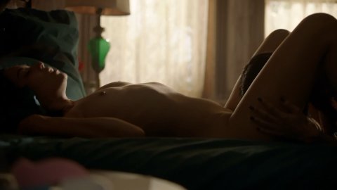 Mishel Prada, Maria-Elena Laas - Nude Boobs in Vida s02e03 (2019)