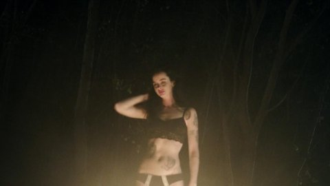 Krysten Ritter, Chelsea Schuchman - Nude Boobs in Asthma (2014)