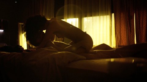 Jodi Balfour - Nude Boobs in Rellik s01e03 (2017)